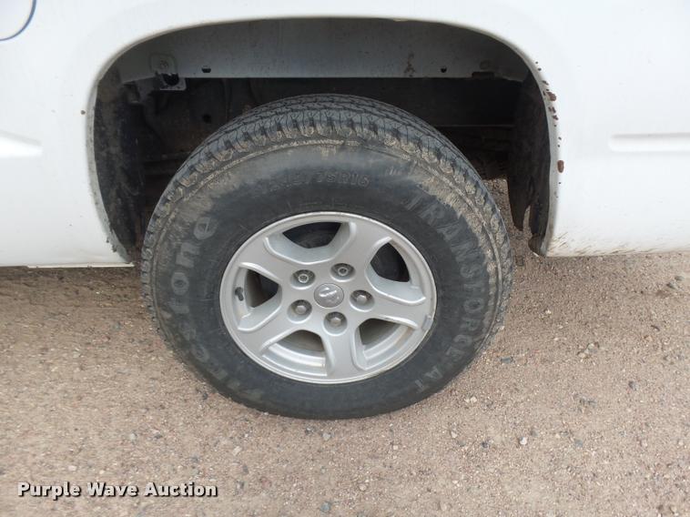 image for item DR9248 2007 Dodge Dakota SLT Quad Cab pickup truck