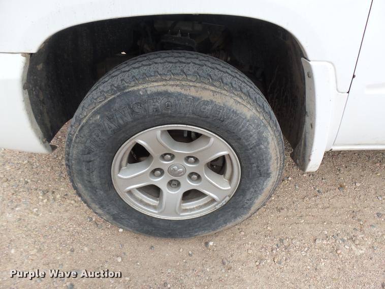 image for item DR9248 2007 Dodge Dakota SLT Quad Cab pickup truck