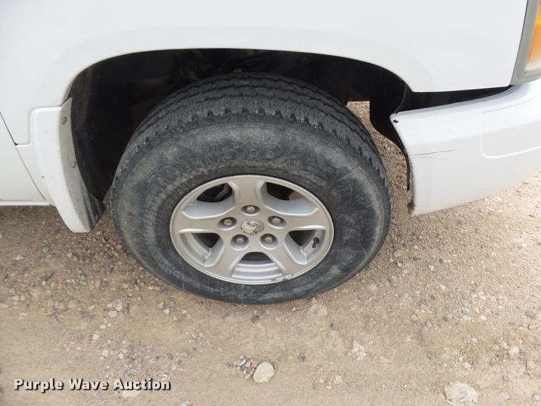 image for item DR9248 2007 Dodge Dakota SLT Quad Cab pickup truck