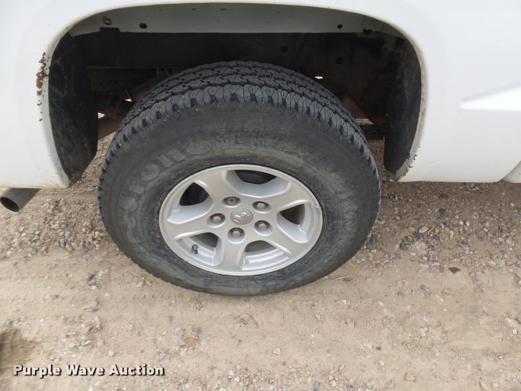 image for item DR9248 2007 Dodge Dakota SLT Quad Cab pickup truck