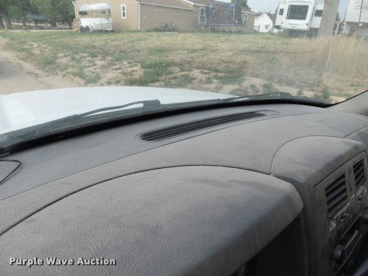 image for item DR9248 2007 Dodge Dakota SLT Quad Cab pickup truck