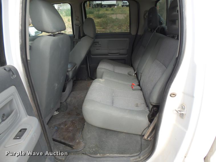 image for item DR9248 2007 Dodge Dakota SLT Quad Cab pickup truck