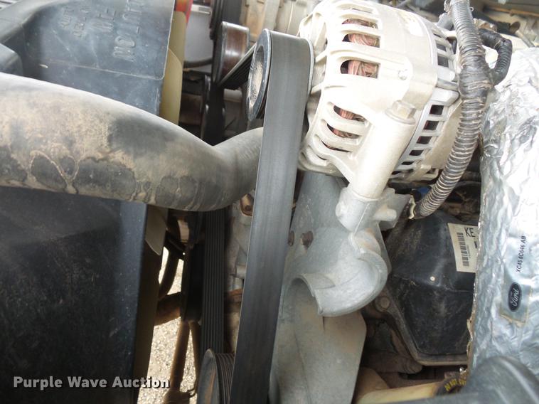 image for item DV9309 1999 Ford F450 Super Duty Crew Cab utility truck