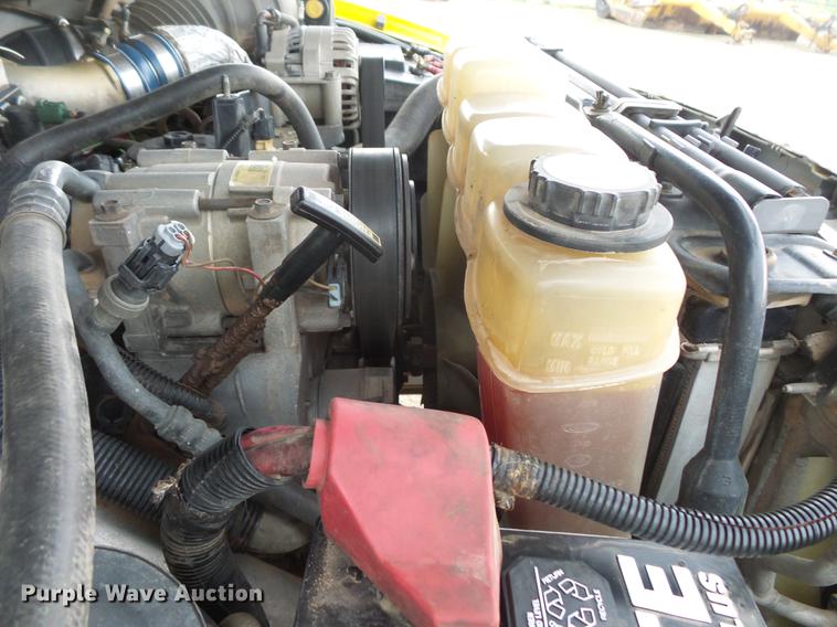 image for item DV9309 1999 Ford F450 Super Duty Crew Cab utility truck