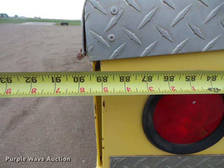 image for item DV9309 1999 Ford F450 Super Duty Crew Cab utility truck