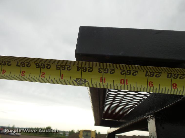 image for item DV9309 1999 Ford F450 Super Duty Crew Cab utility truck