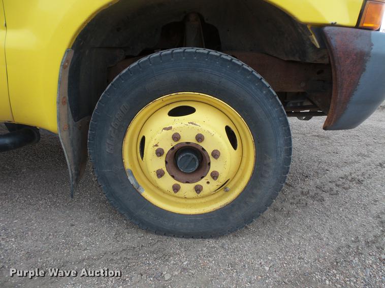 image for item DV9309 1999 Ford F450 Super Duty Crew Cab utility truck