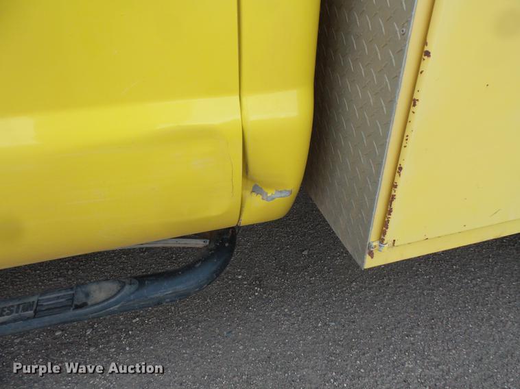 image for item DV9309 1999 Ford F450 Super Duty Crew Cab utility truck