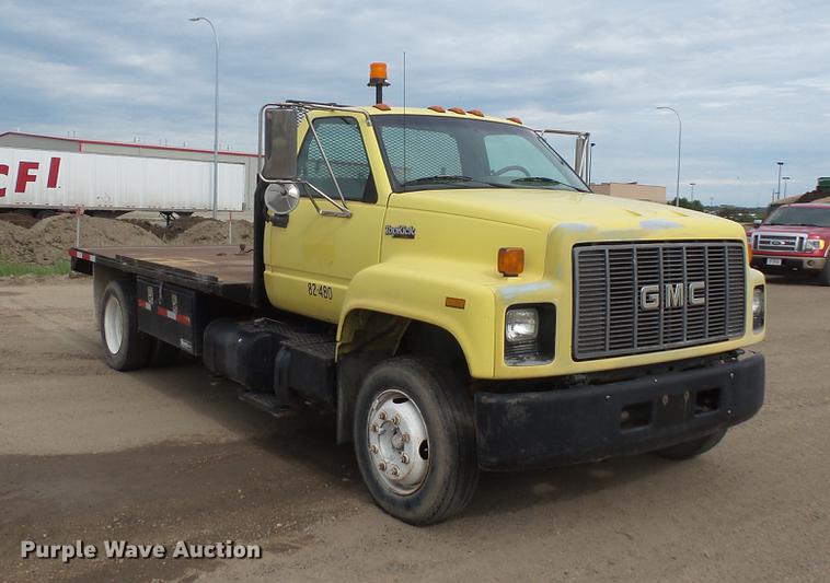 image for item DV9314 1995 GMC TopKick flatbed truck