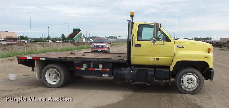 image for item DV9314 1995 GMC TopKick flatbed truck