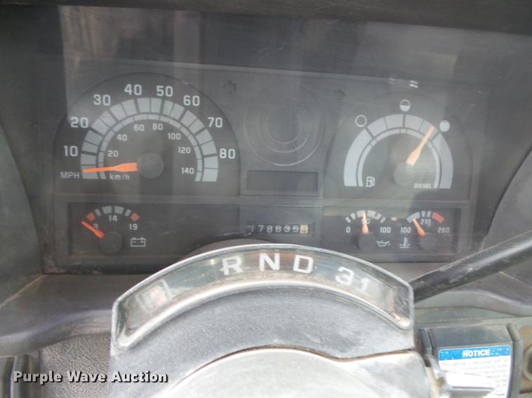 image for item DV9314 1995 GMC TopKick flatbed truck