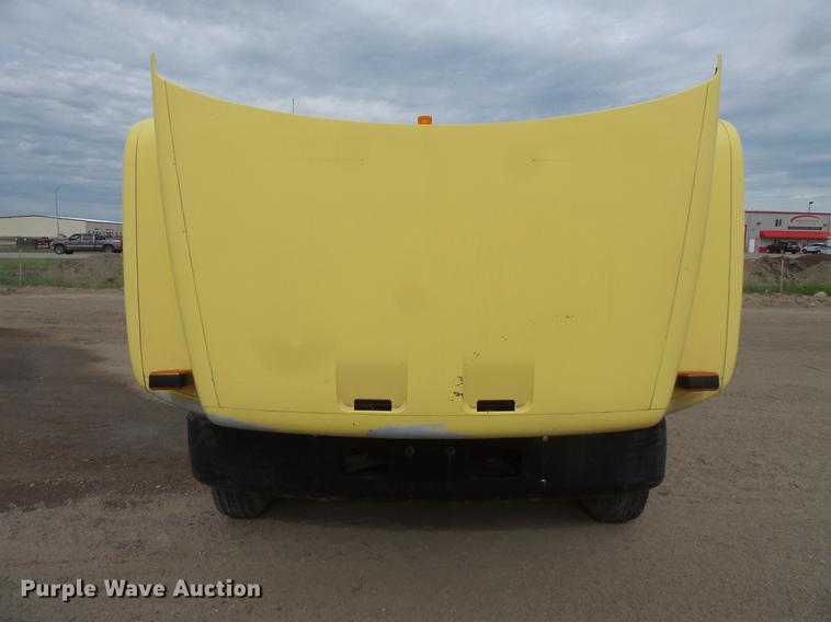 image for item DV9314 1995 GMC TopKick flatbed truck