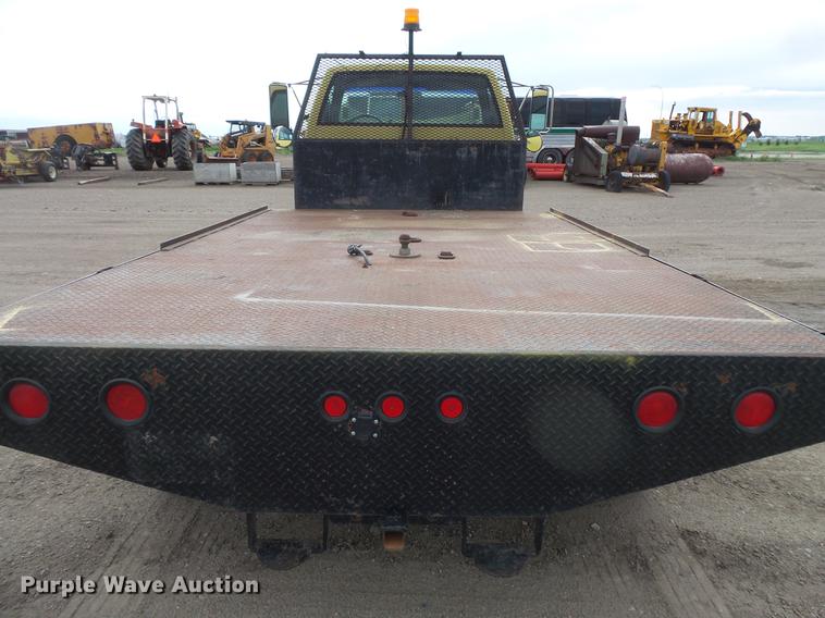 image for item DV9314 1995 GMC TopKick flatbed truck