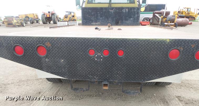 image for item DV9314 1995 GMC TopKick flatbed truck