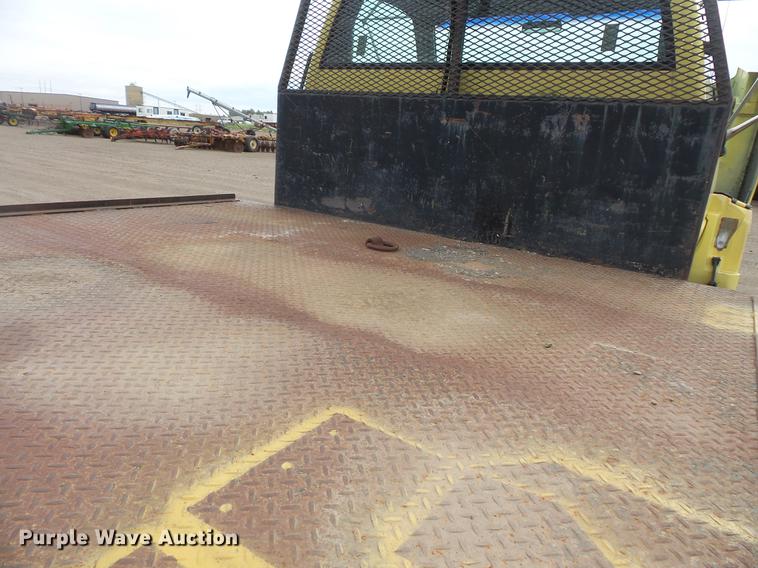 image for item DV9314 1995 GMC TopKick flatbed truck