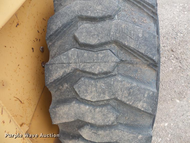 image for item DV9322 1996 Case 1845C skid steer