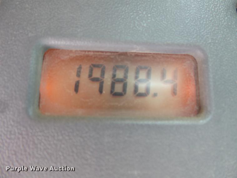 image for item DV9323 2004 Bobcat T190 skid steer