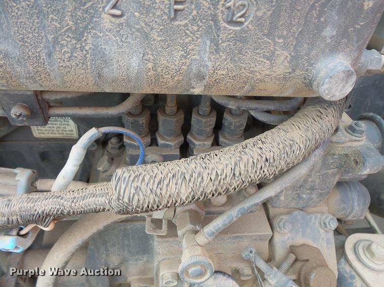 image for item DV9323 2004 Bobcat T190 skid steer