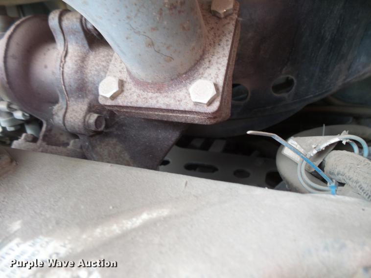 image for item DV9323 2004 Bobcat T190 skid steer