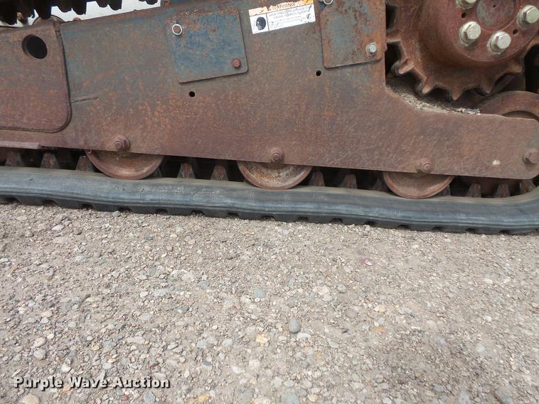image for item DV9323 2004 Bobcat T190 skid steer