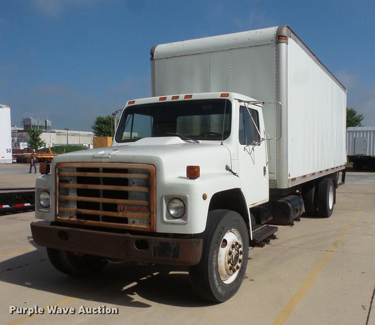 image for item DV9331 1988 International 1954 box truck