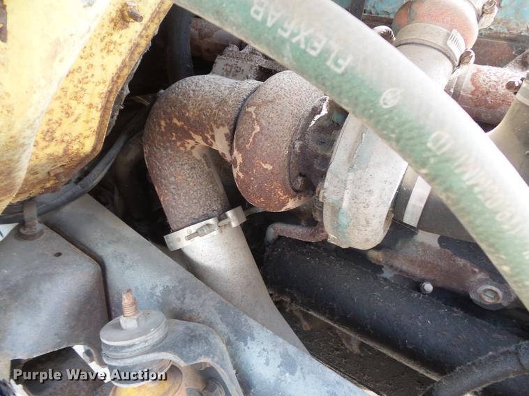 image for item DV9331 1988 International 1954 box truck