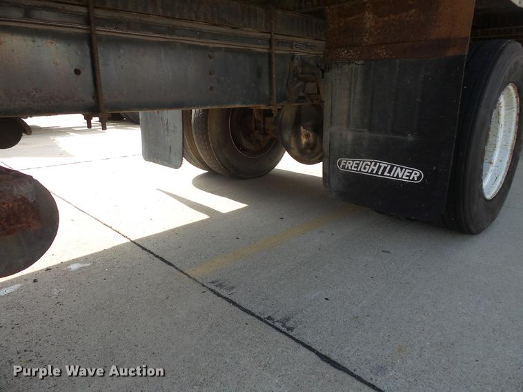 image for item DV9331 1988 International 1954 box truck