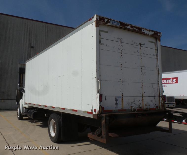 image for item DV9331 1988 International 1954 box truck