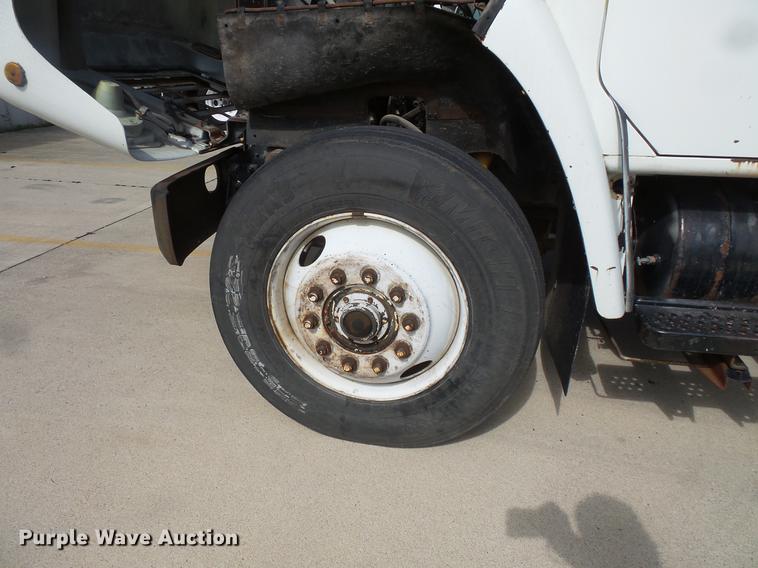 image for item DV9331 1988 International 1954 box truck