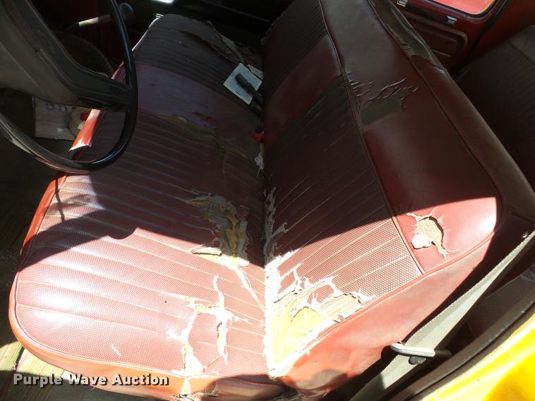 image for item DV9334 1979 Ford F350 Crew Cab utility bed pickup truck