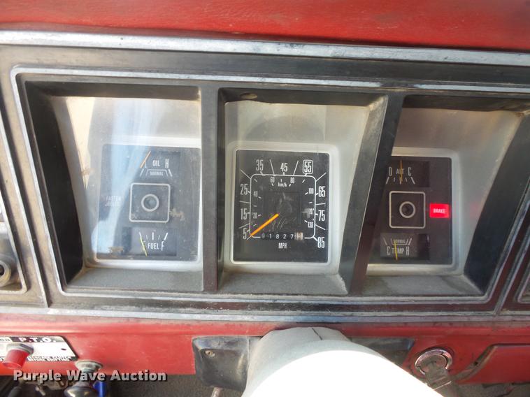 image for item DV9334 1979 Ford F350 Crew Cab utility bed pickup truck