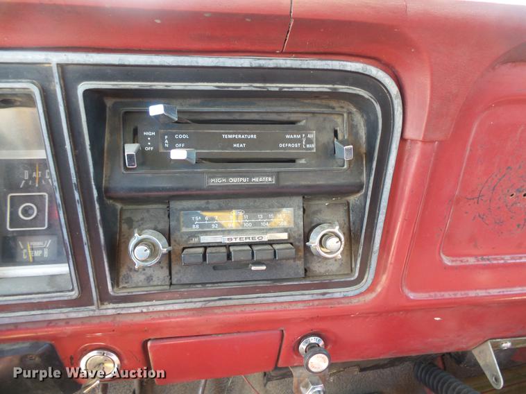 image for item DV9334 1979 Ford F350 Crew Cab utility bed pickup truck