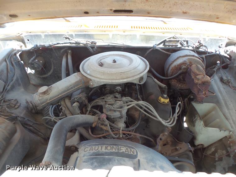 image for item DV9334 1979 Ford F350 Crew Cab utility bed pickup truck