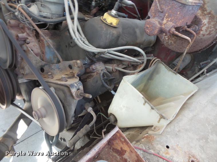 image for item DV9334 1979 Ford F350 Crew Cab utility bed pickup truck