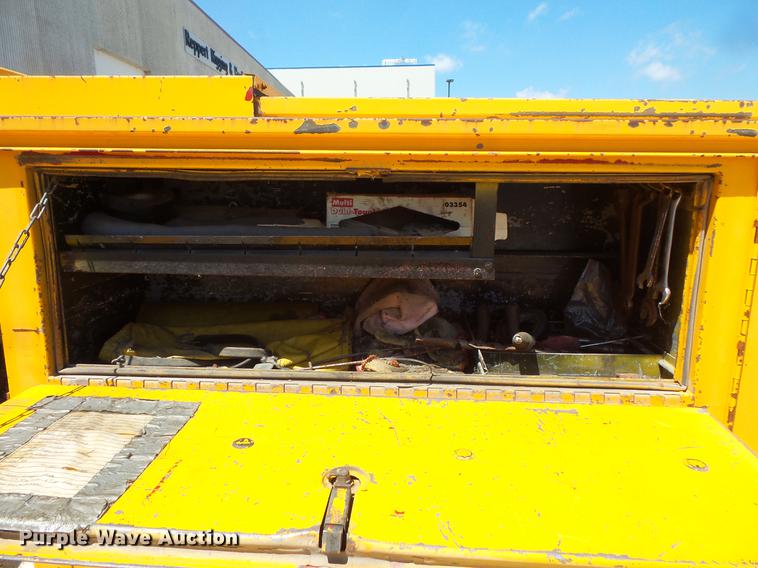 image for item DV9334 1979 Ford F350 Crew Cab utility bed pickup truck