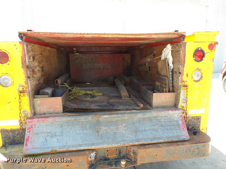 image for item DV9334 1979 Ford F350 Crew Cab utility bed pickup truck