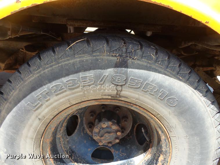 image for item DV9334 1979 Ford F350 Crew Cab utility bed pickup truck