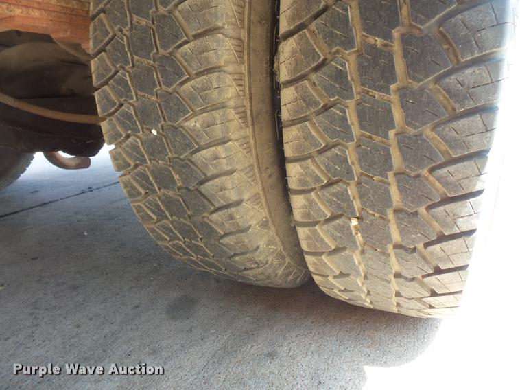 image for item DV9334 1979 Ford F350 Crew Cab utility bed pickup truck