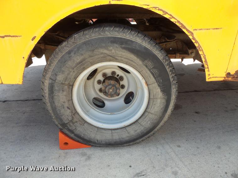 image for item DV9334 1979 Ford F350 Crew Cab utility bed pickup truck