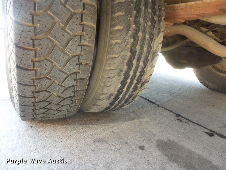 image for item DV9334 1979 Ford F350 Crew Cab utility bed pickup truck