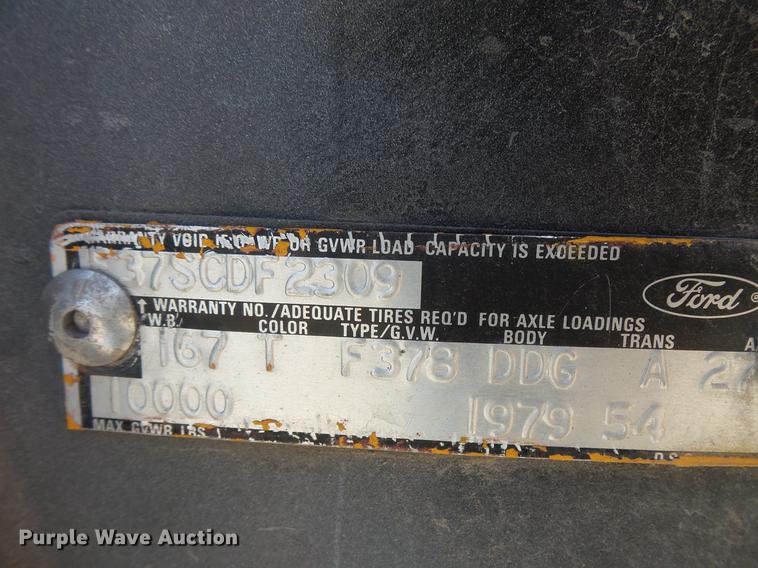 image for item DV9334 1979 Ford F350 Crew Cab utility bed pickup truck