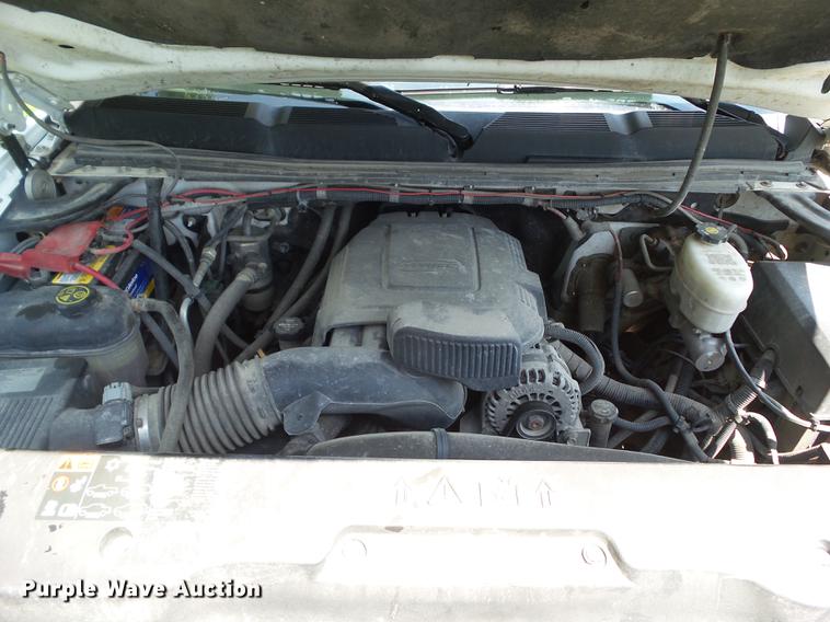 image for item DZ9368 2013 Chevrolet Silverado 2500 HD Ext. Cab pickup truck