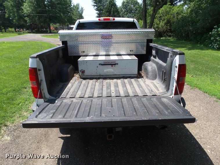 image for item DZ9368 2013 Chevrolet Silverado 2500 HD Ext. Cab pickup truck