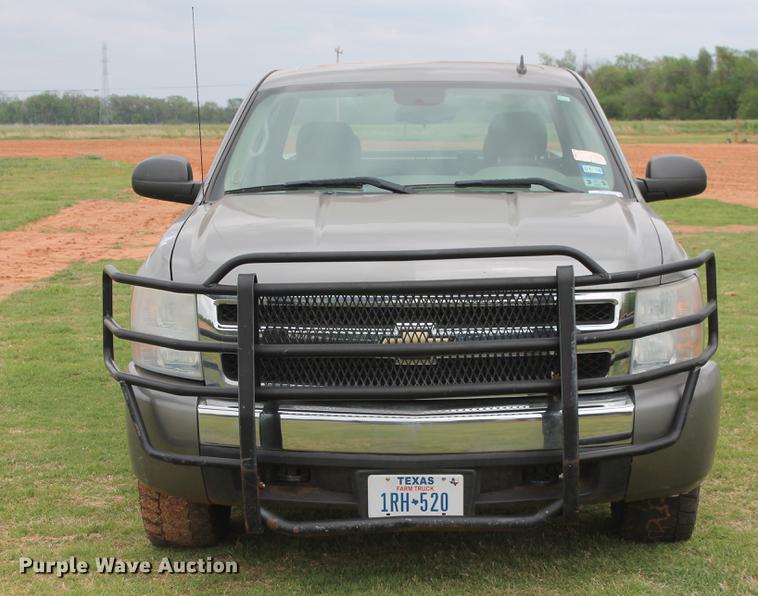image for item DZ9921 2008 Chevrolet Silverado 1500 Ext. Cab pickup truck