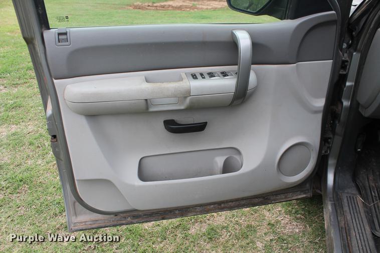 image for item DZ9921 2008 Chevrolet Silverado 1500 Ext. Cab pickup truck