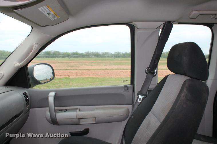 image for item DZ9921 2008 Chevrolet Silverado 1500 Ext. Cab pickup truck