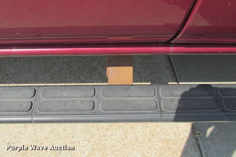 image for item EH9760 2005 Chevrolet Silverado 1500 Z71 Crew Cab pickup truck