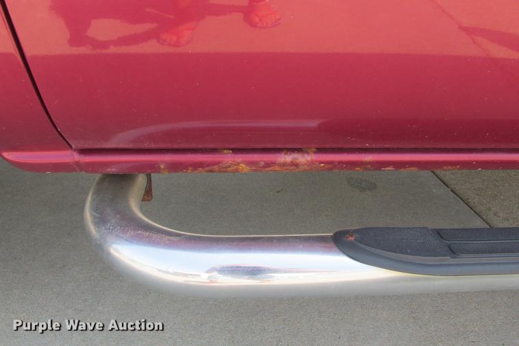 image for item EH9760 2005 Chevrolet Silverado 1500 Z71 Crew Cab pickup truck