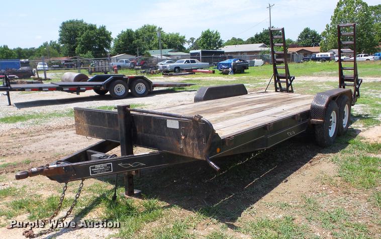 image for item EI9823 2000 Lonestar utility trailer
