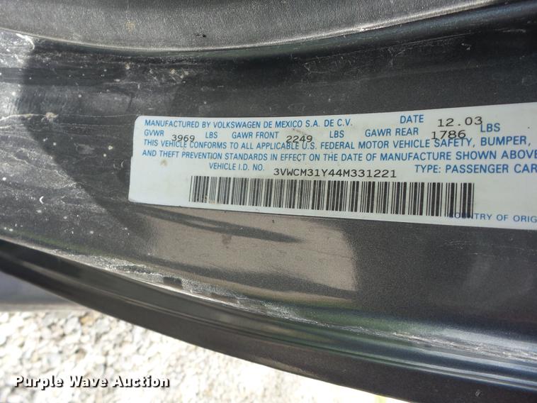 image for item EI9829 2004 Volkswagen New Beetle convertible